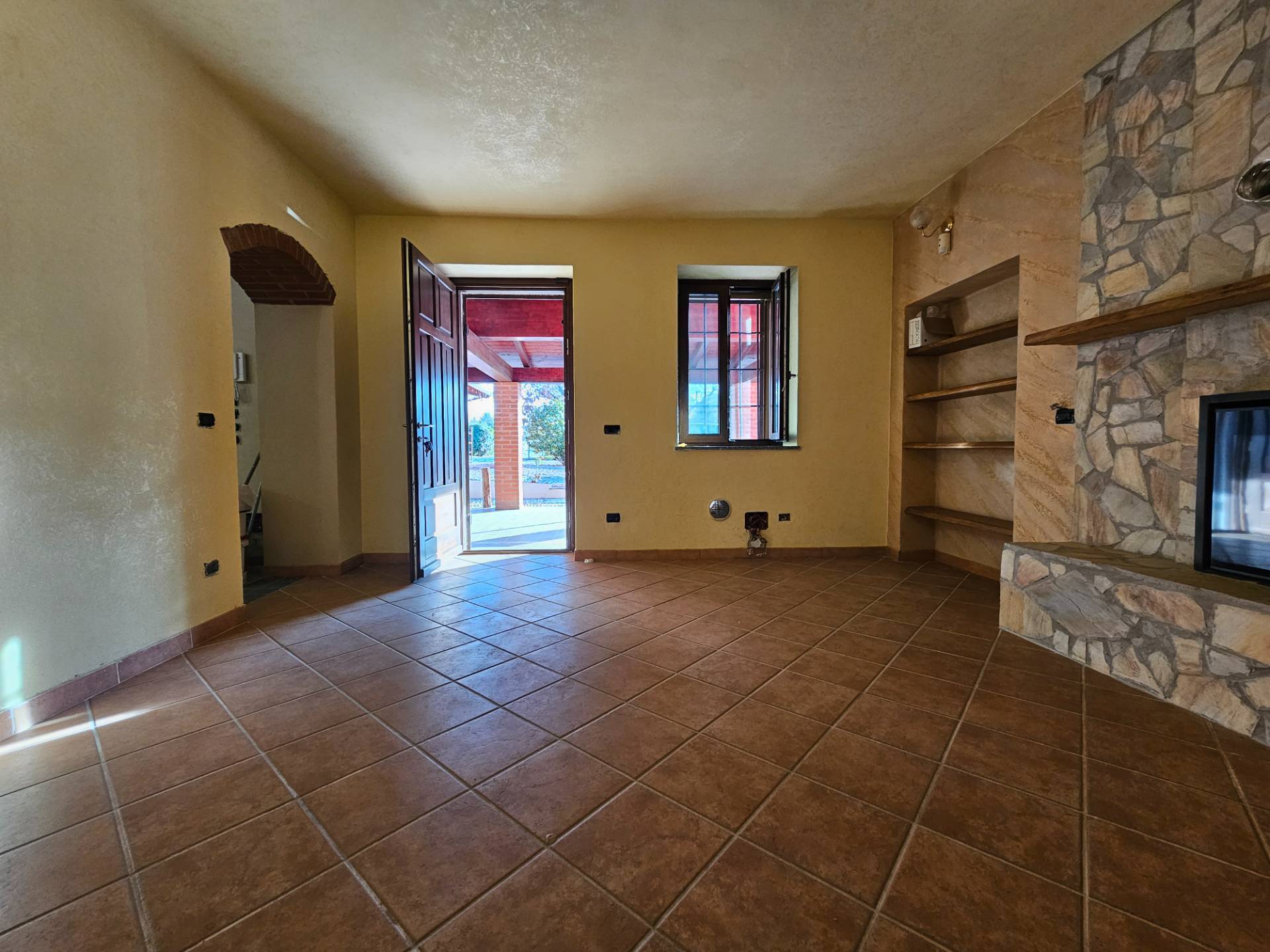 Cascina in vendita a Mezzomerico