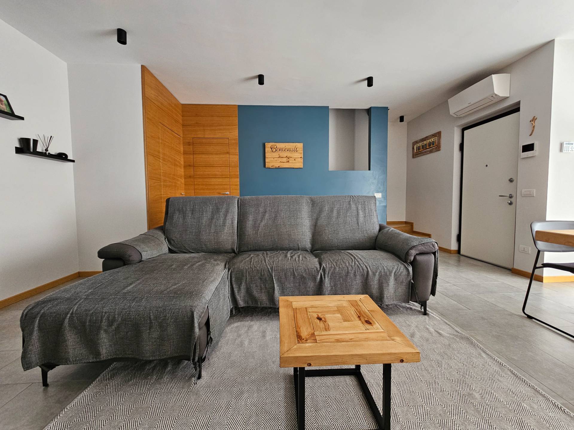 Villa bifamiliare in vendita a Galliate