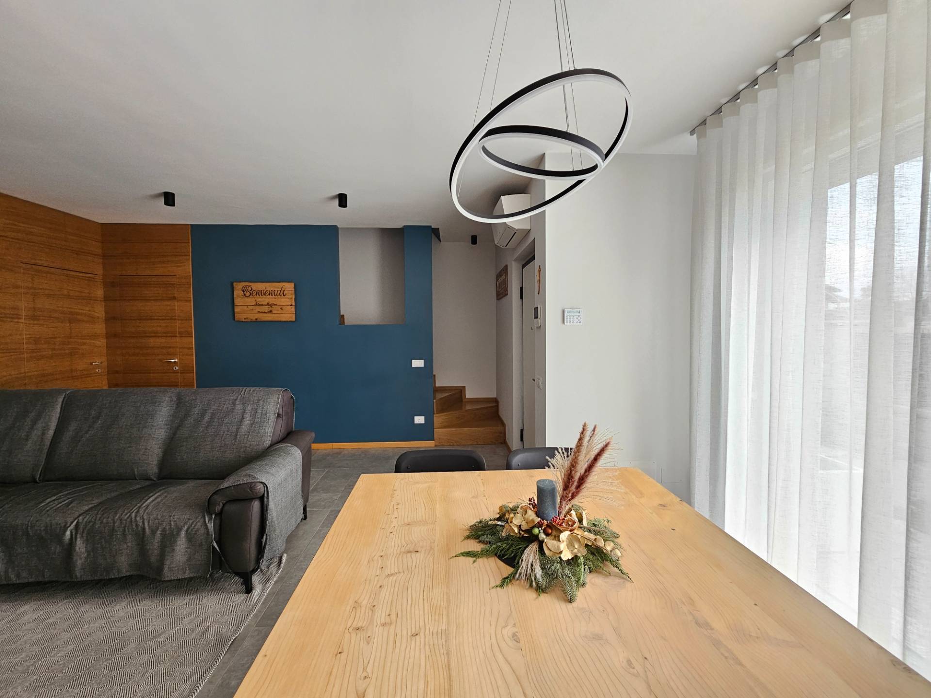 Villa bifamiliare in vendita a Galliate