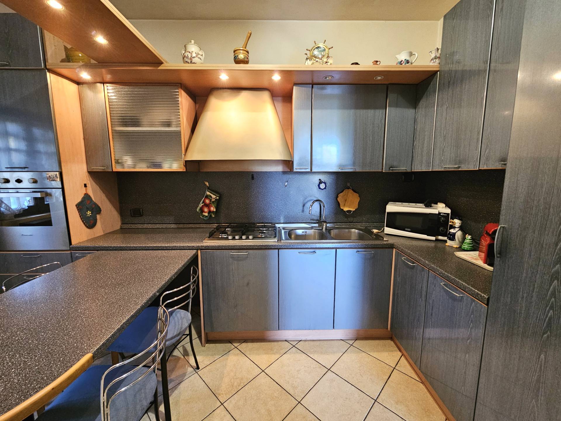 Villa bifamiliare in vendita a Bellinzago Novarese