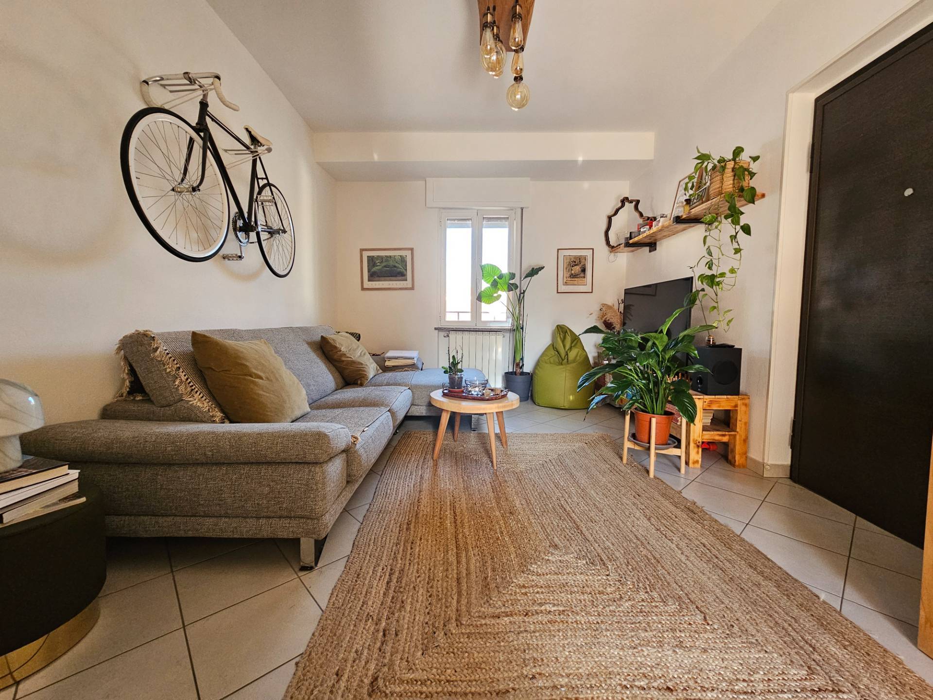 Appartamento in vendita a Oleggio, vicinanze centro