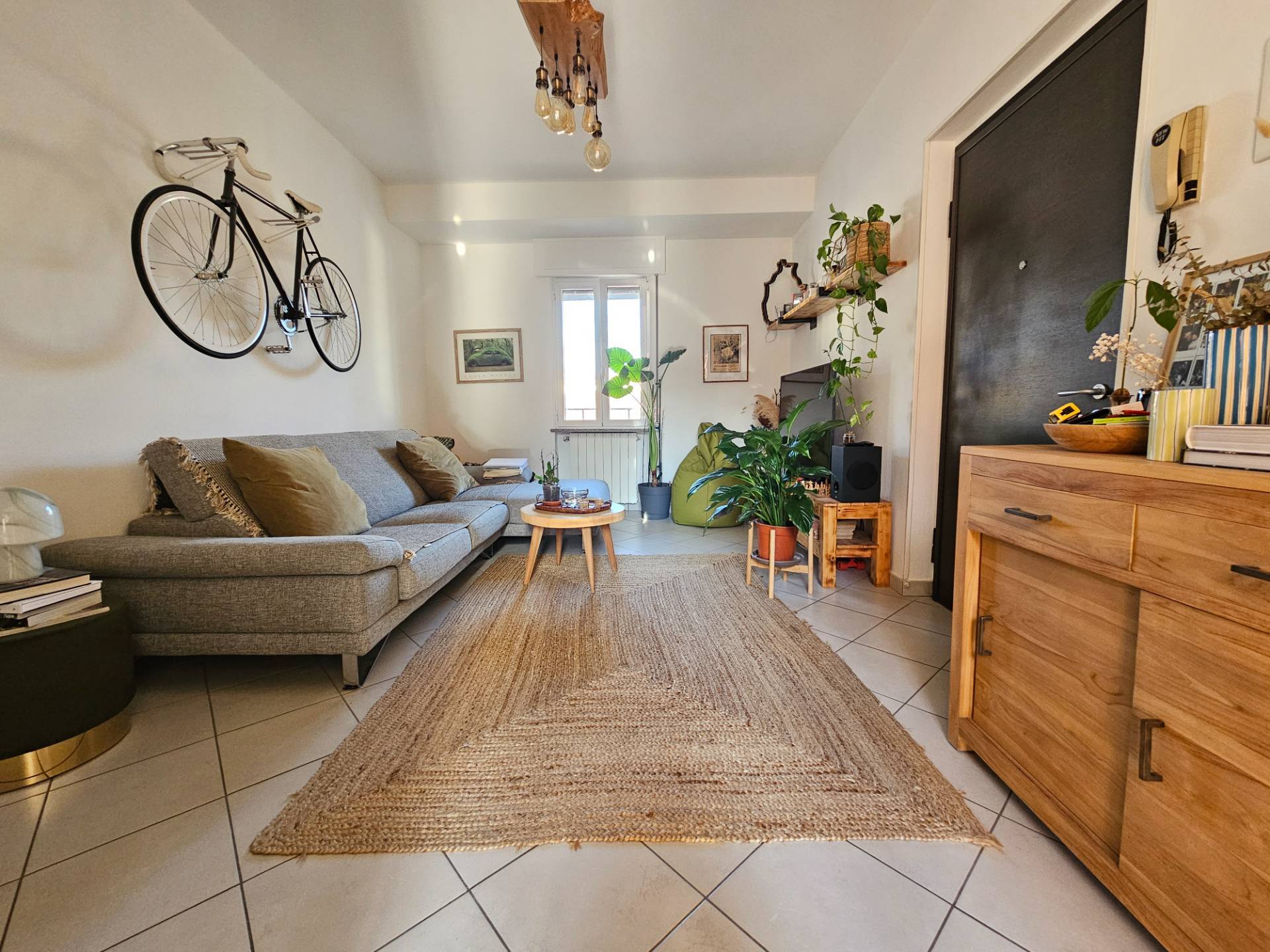 Appartamento in vendita a Oleggio, vicinanze centro