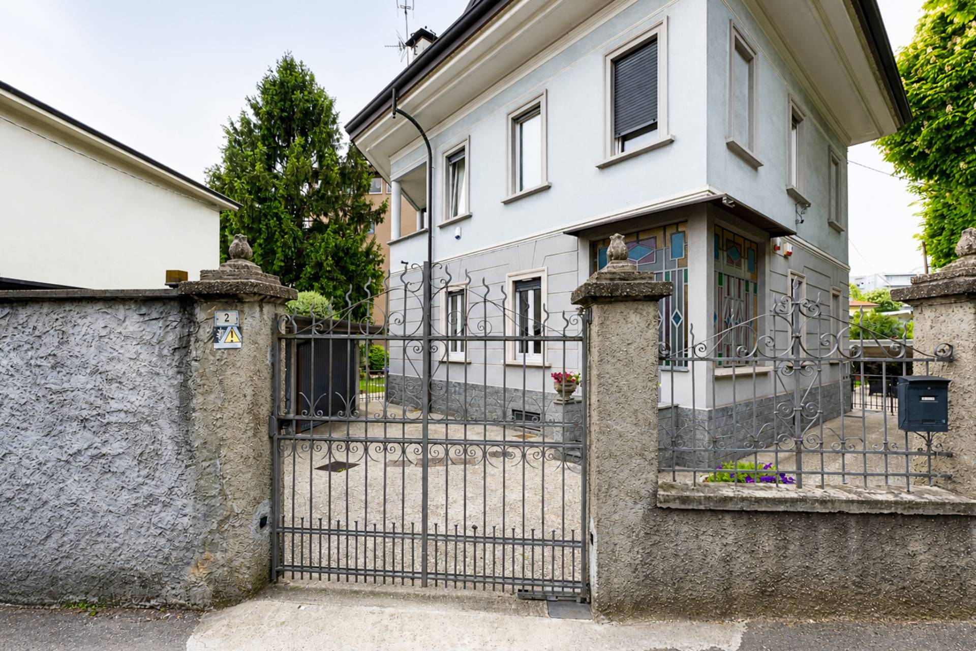 Villa bifamiliare in vendita a Busto Arsizio, S. Edoardo