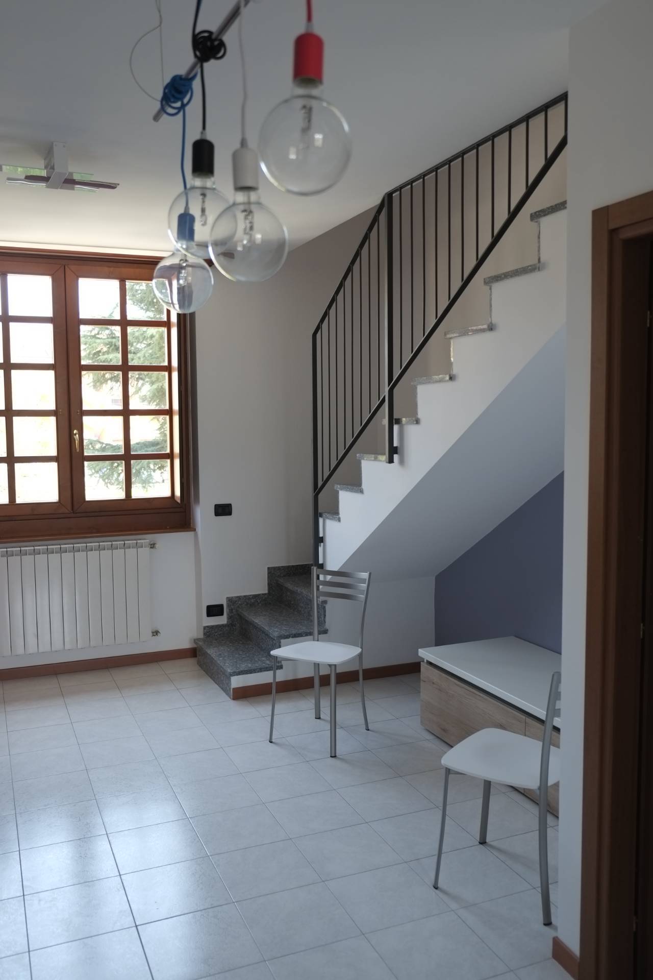 Appartamento in affitto a Oleggio, vicinanze centro