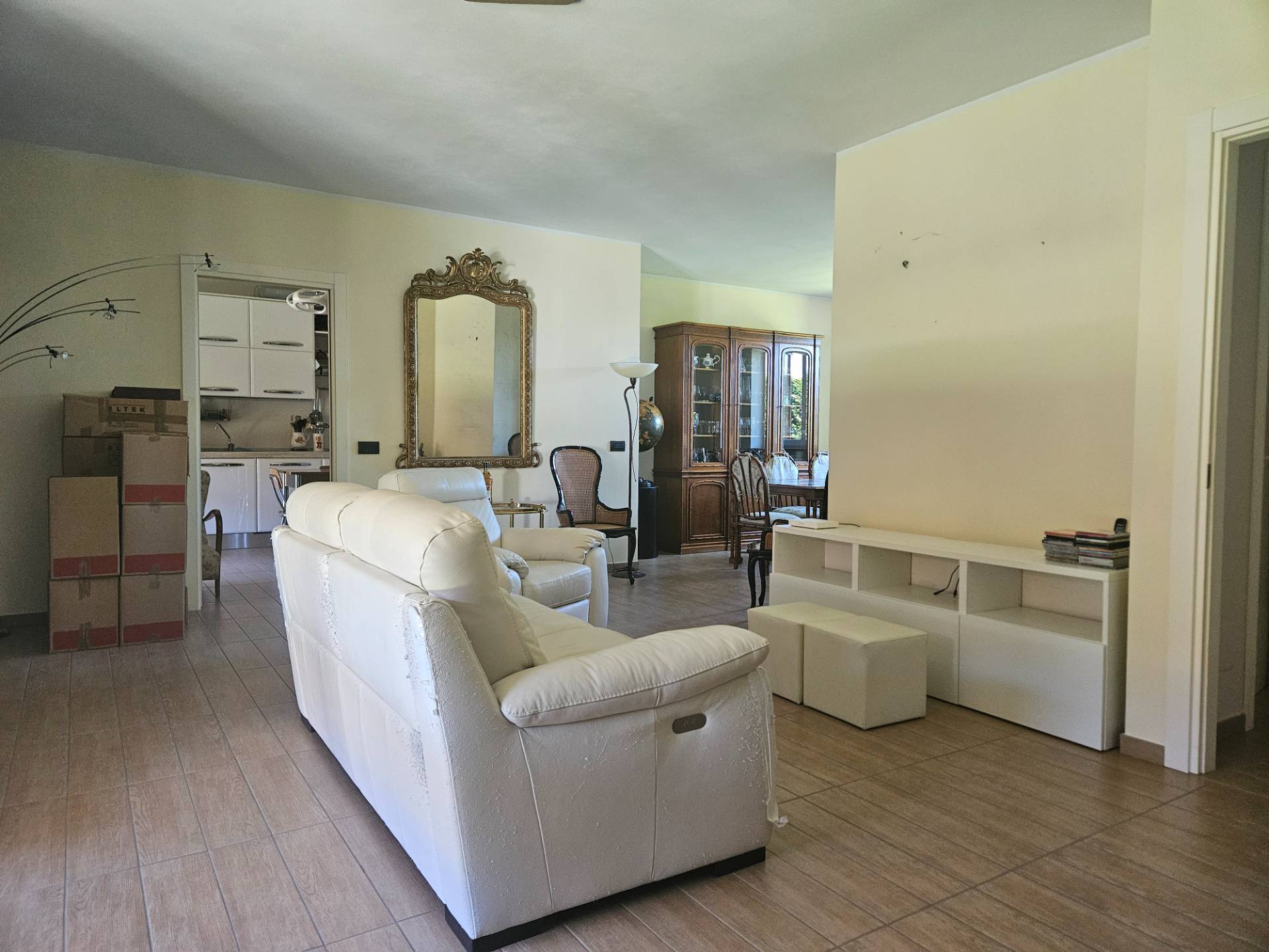 Villa in vendita a Oleggio