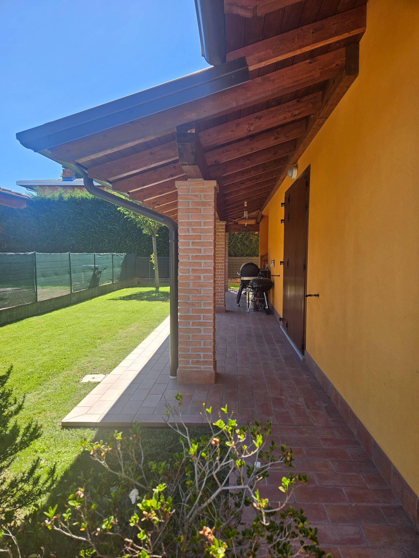 Villa in vendita a Oleggio