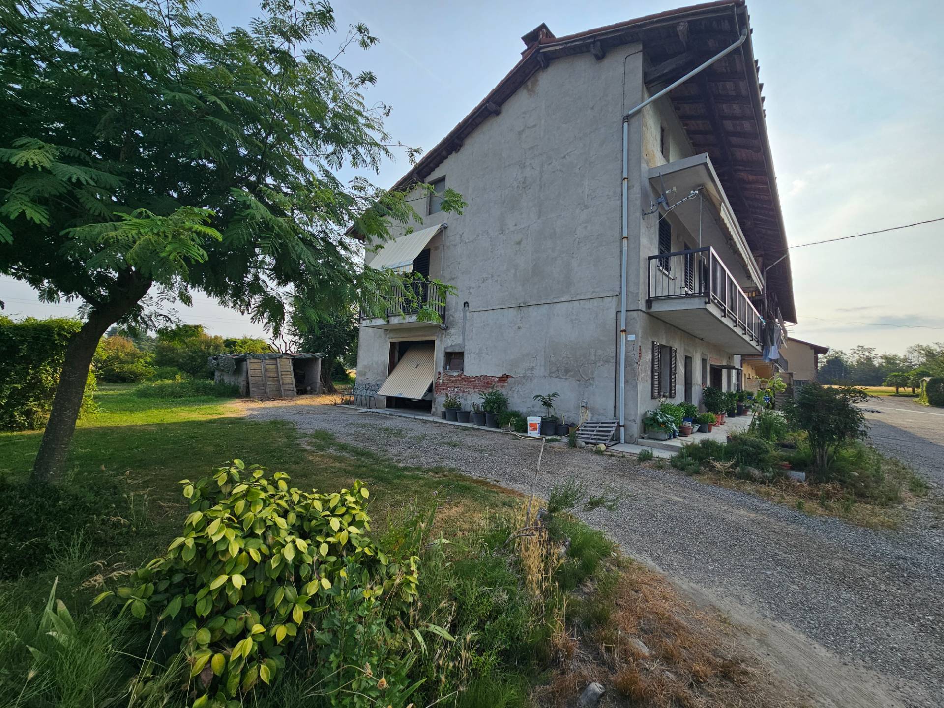 Cascina in vendita a Oleggio
