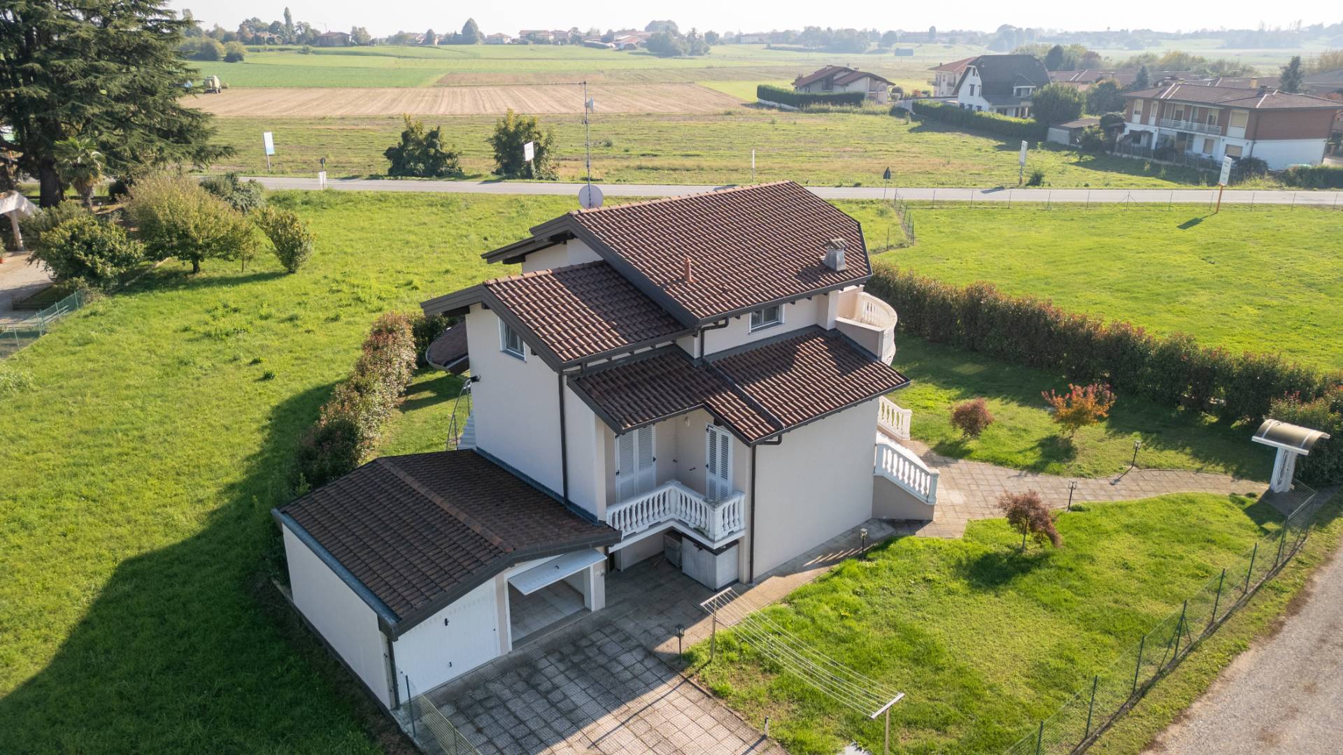 Villa in vendita a Oleggio