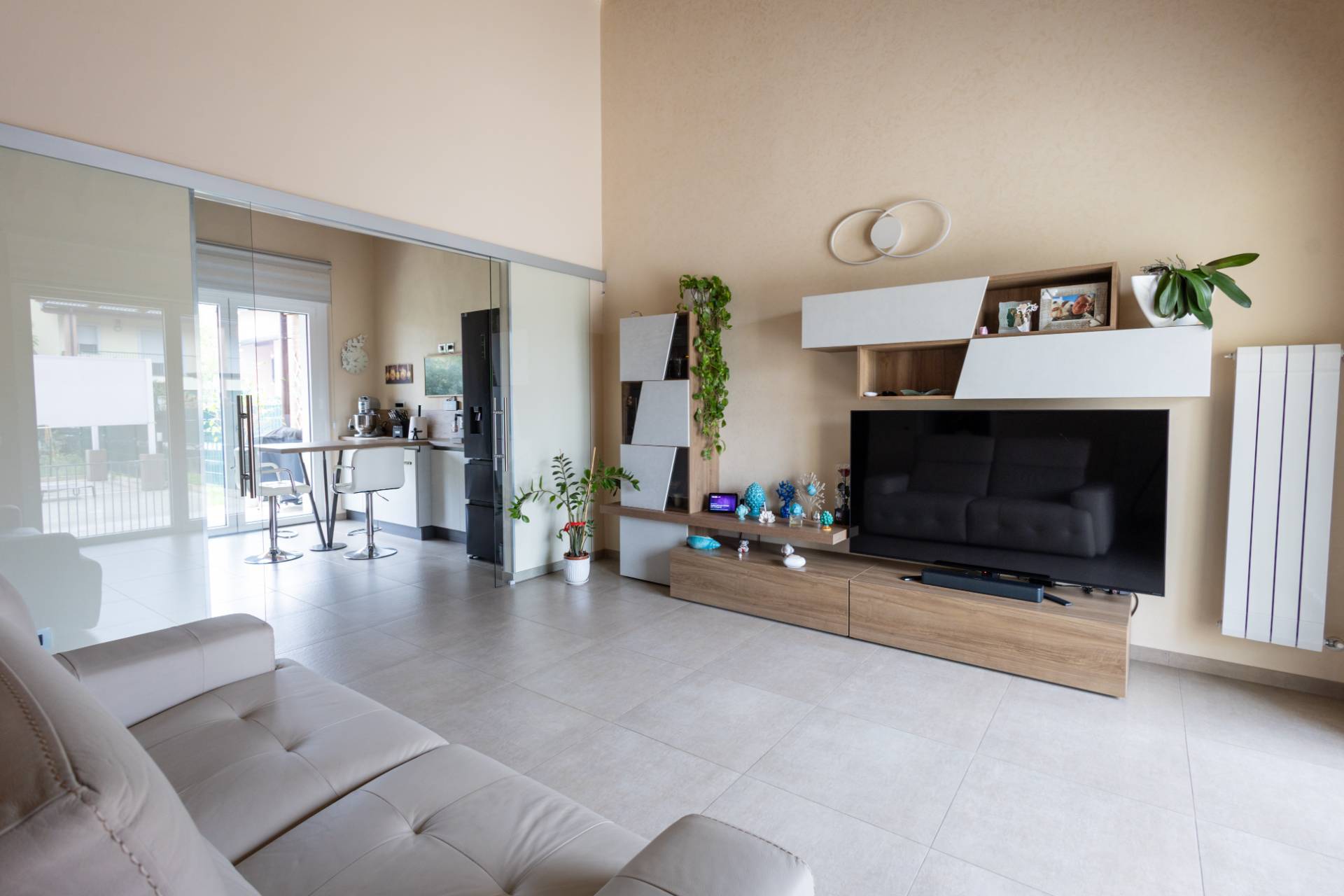 Villa in vendita a Oleggio