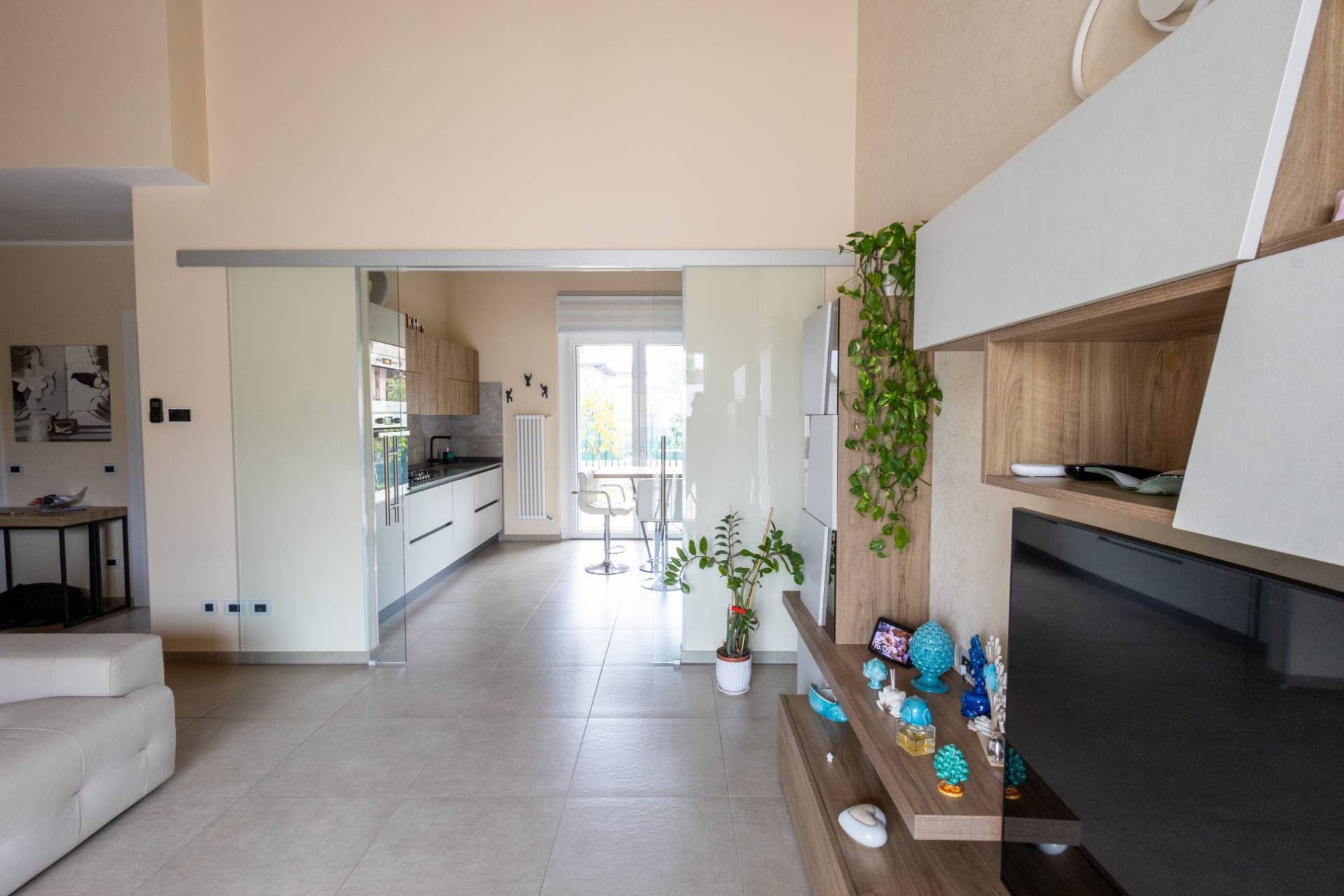 Villa in vendita a Oleggio