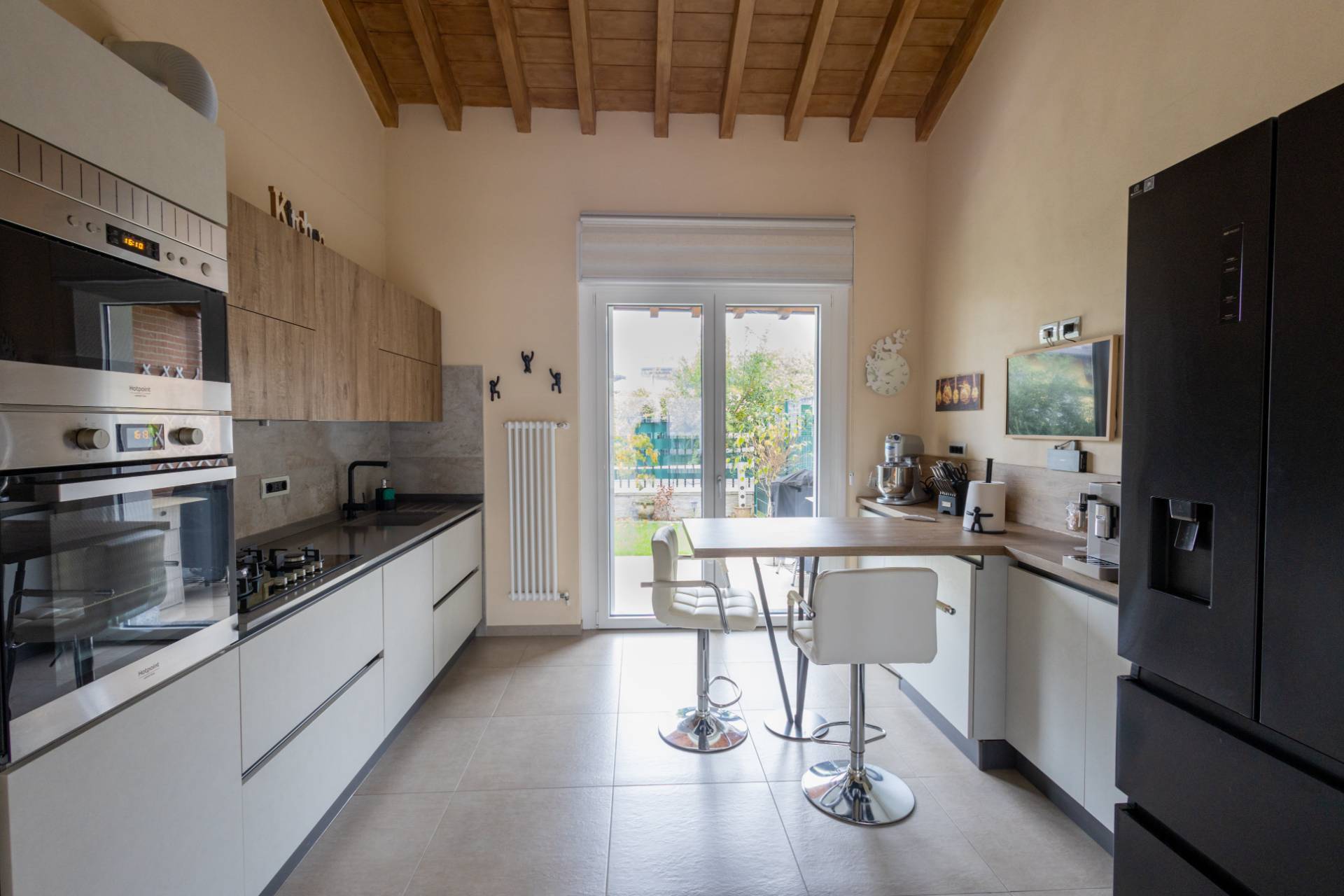 Villa in vendita a Oleggio