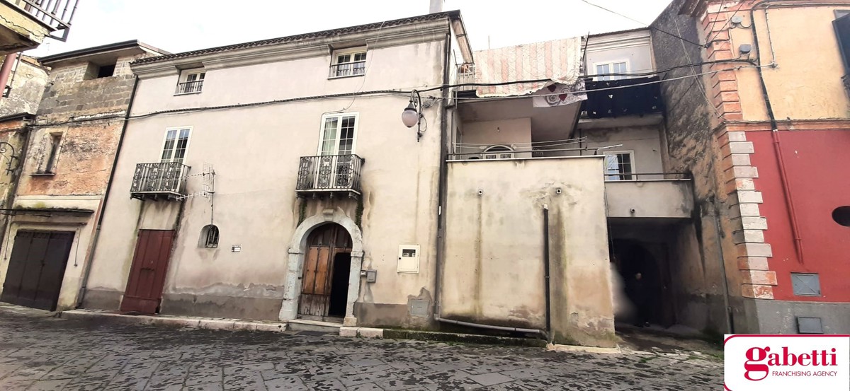 Casa indipendente in vendita a Vairano Patenora