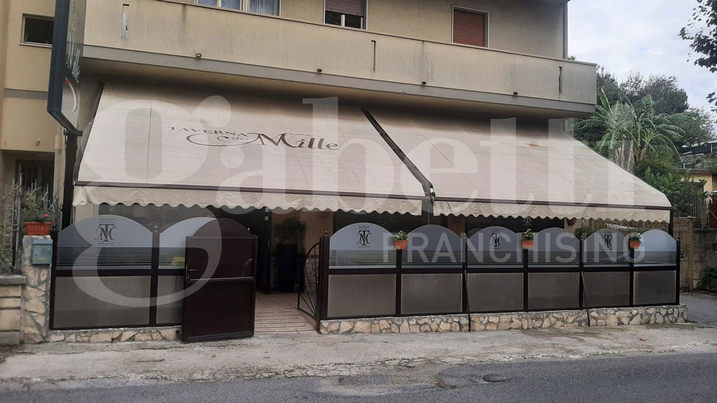 Attivit commerciale Ristorante e pizzeria in vendita a Teano