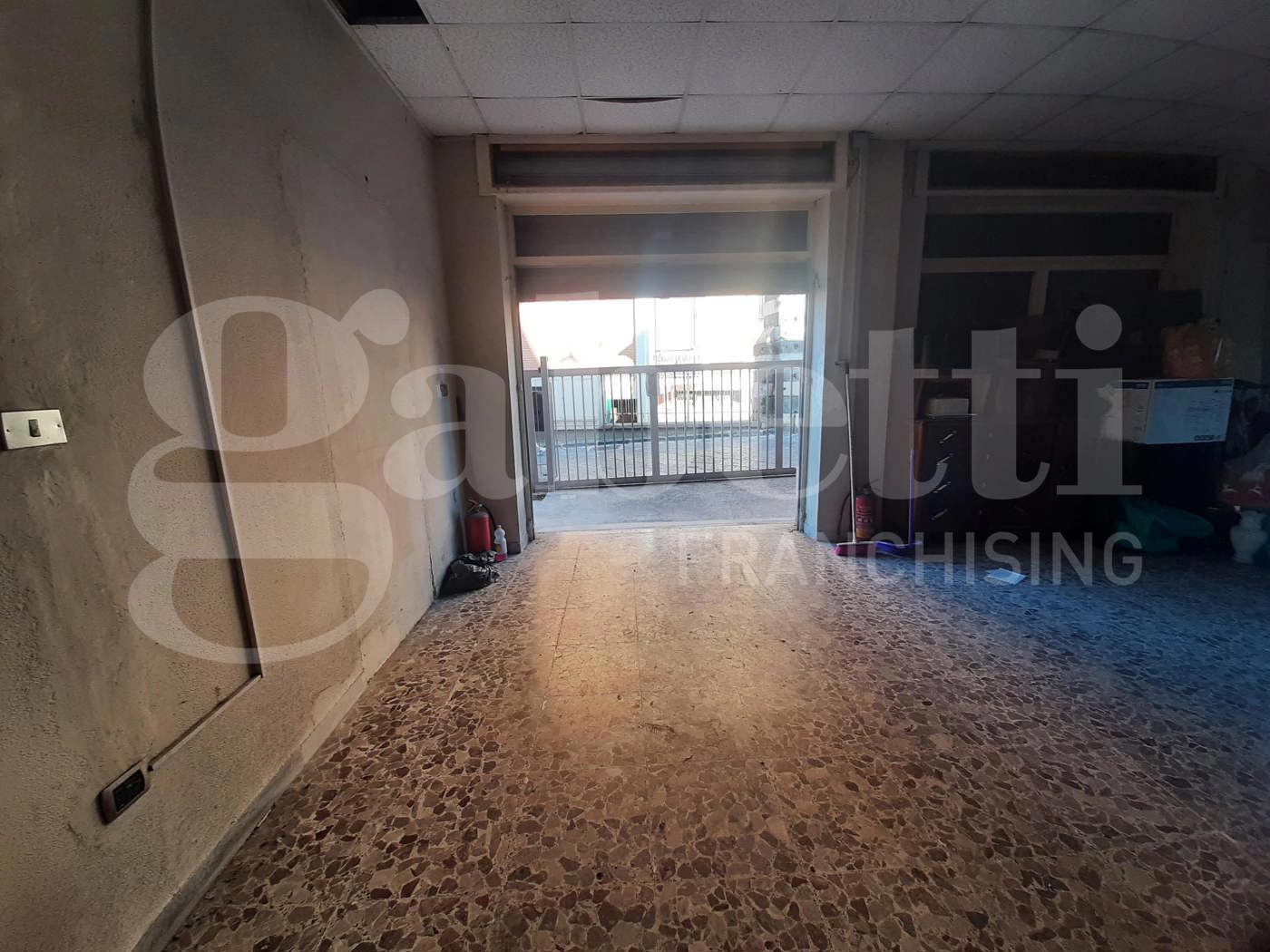 Box/Garage 46mq in vendita a Capua