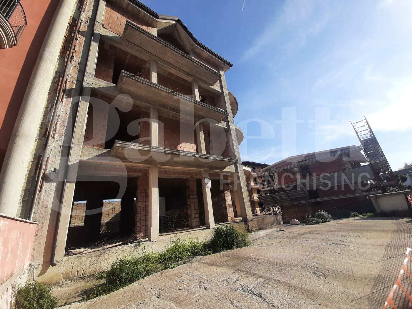 Stabile/Palazzo in vendita a Pietravairano