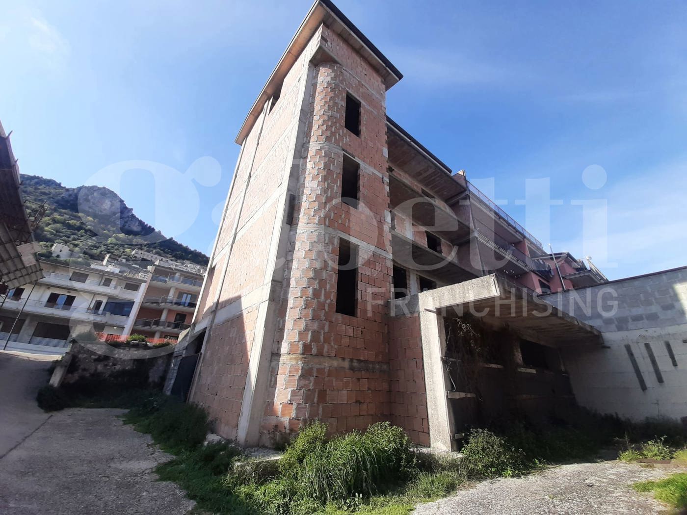 Stabile/Palazzo in vendita a Pietravairano