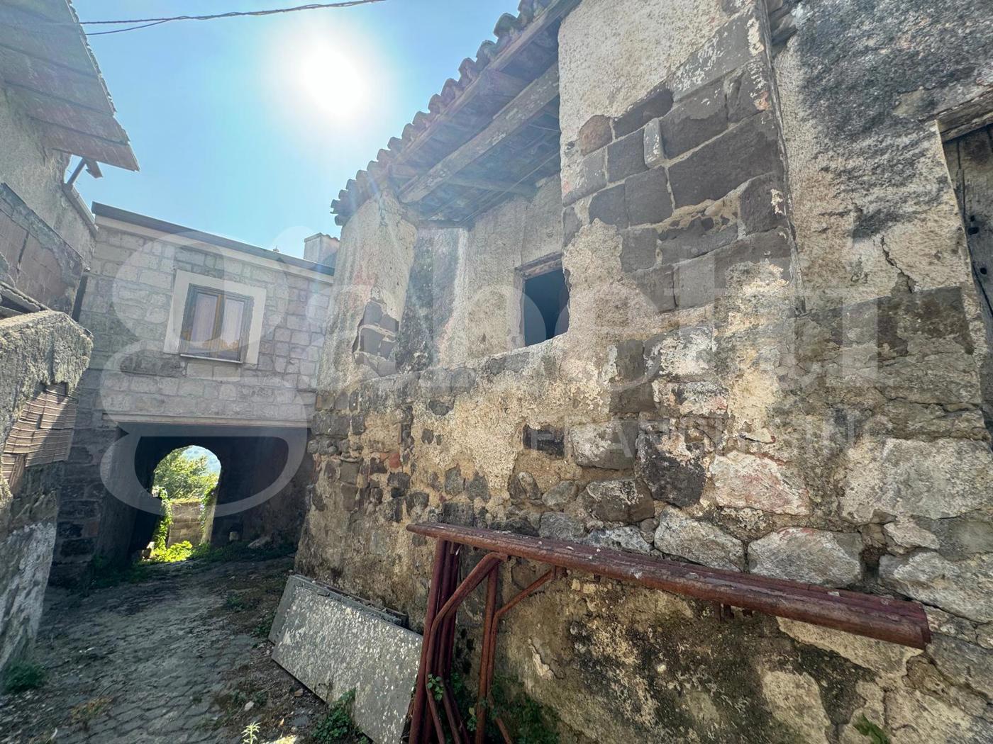 Rustico con giardino a Teano