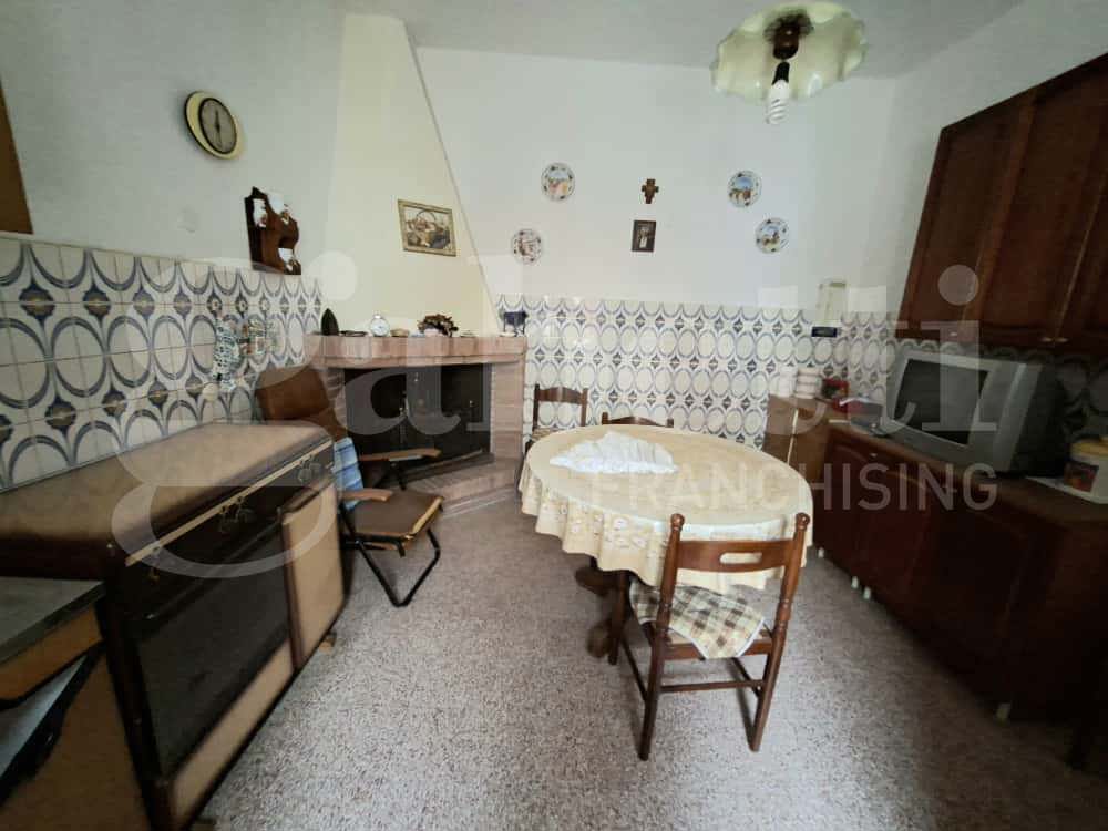 Rustico con giardino a Teano