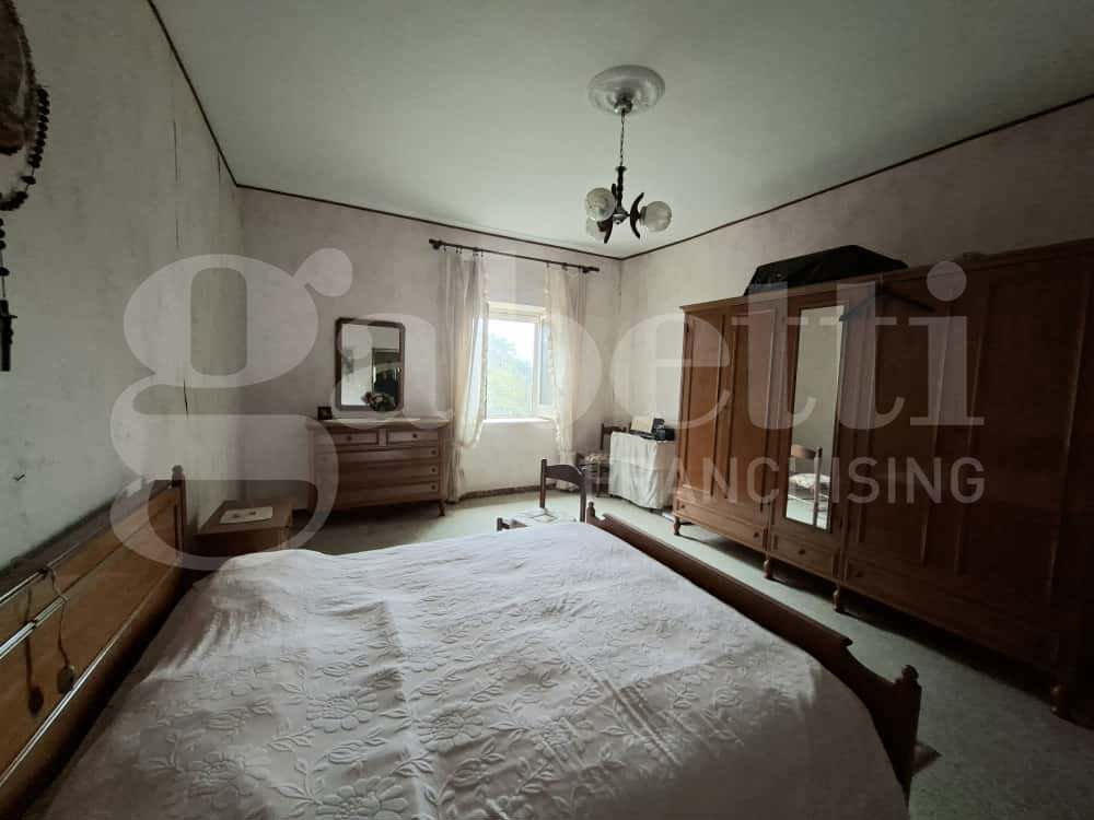 Rustico con giardino a Teano