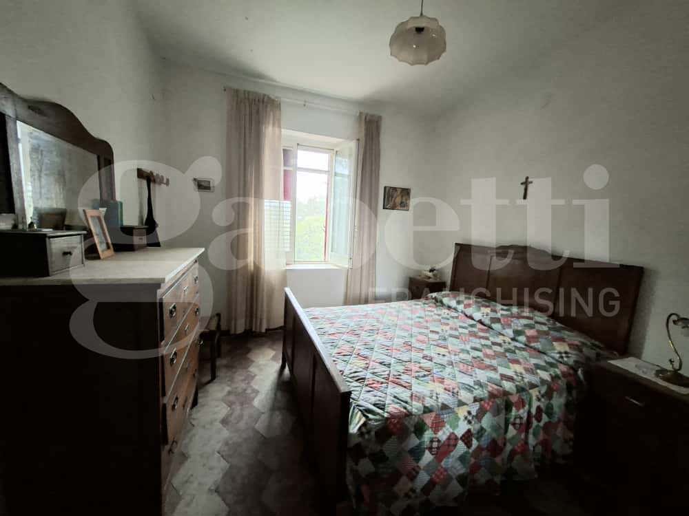 Rustico con giardino a Teano