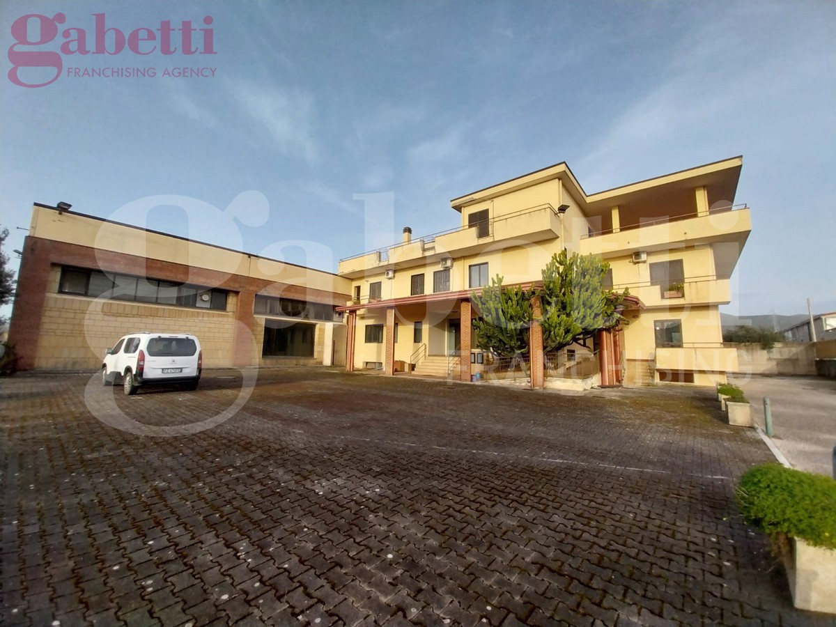 Capannone in affitto a Santa Maria Capua Vetere