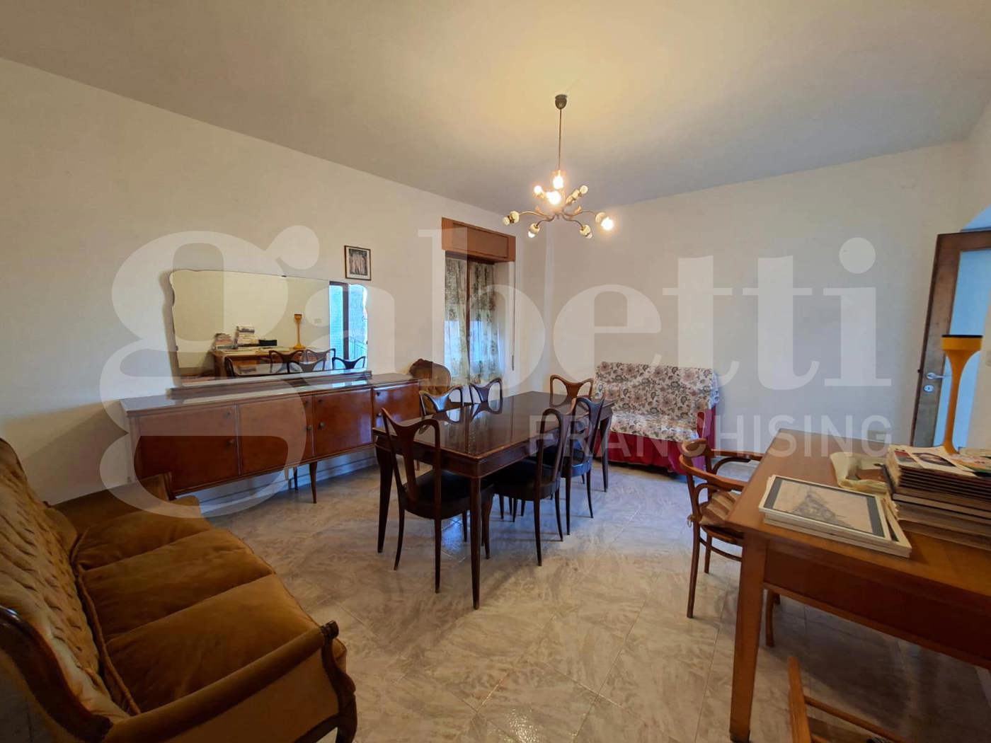 Casa indipendente con giardino a Teano