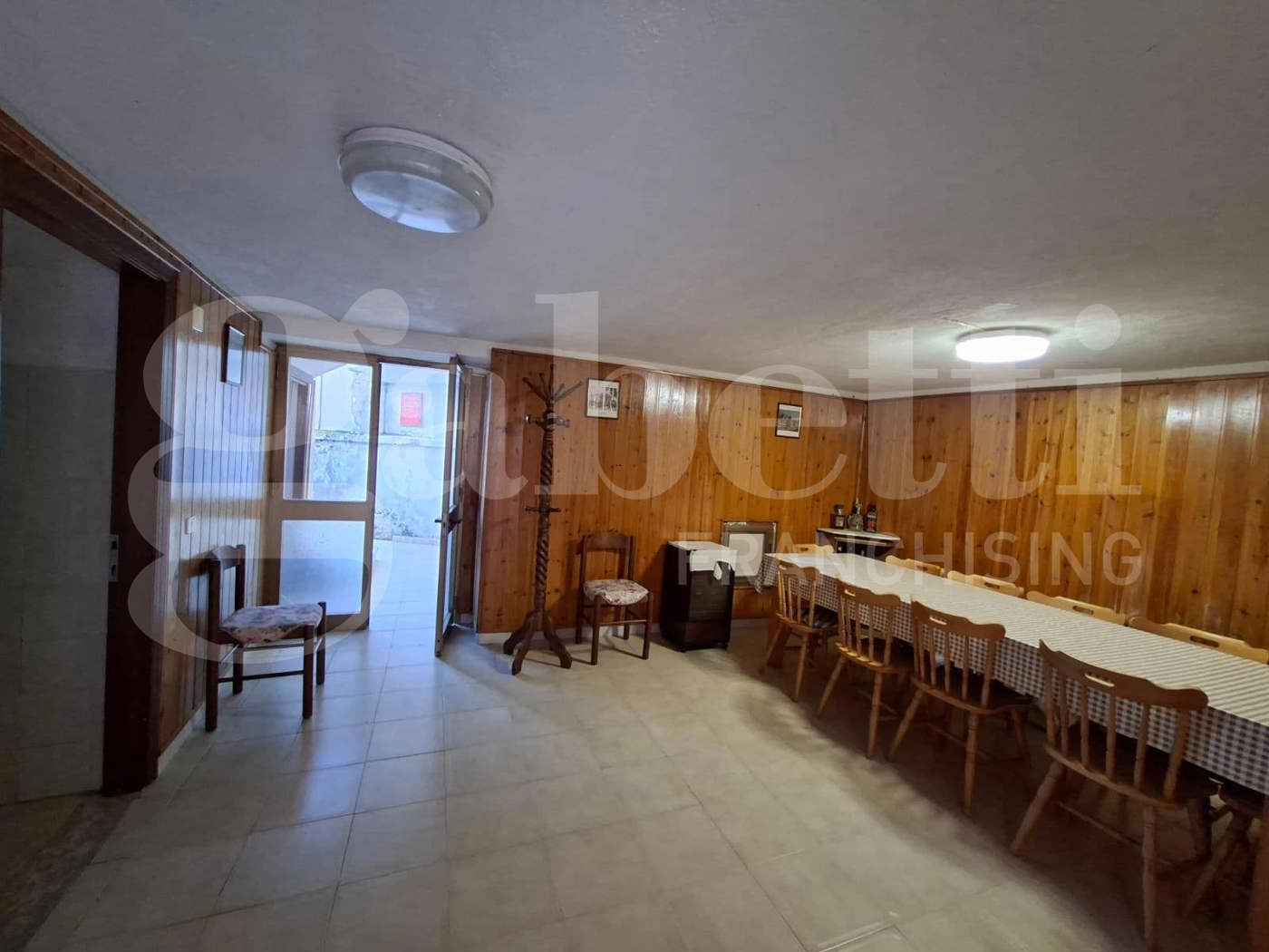 Casa indipendente con giardino a Teano