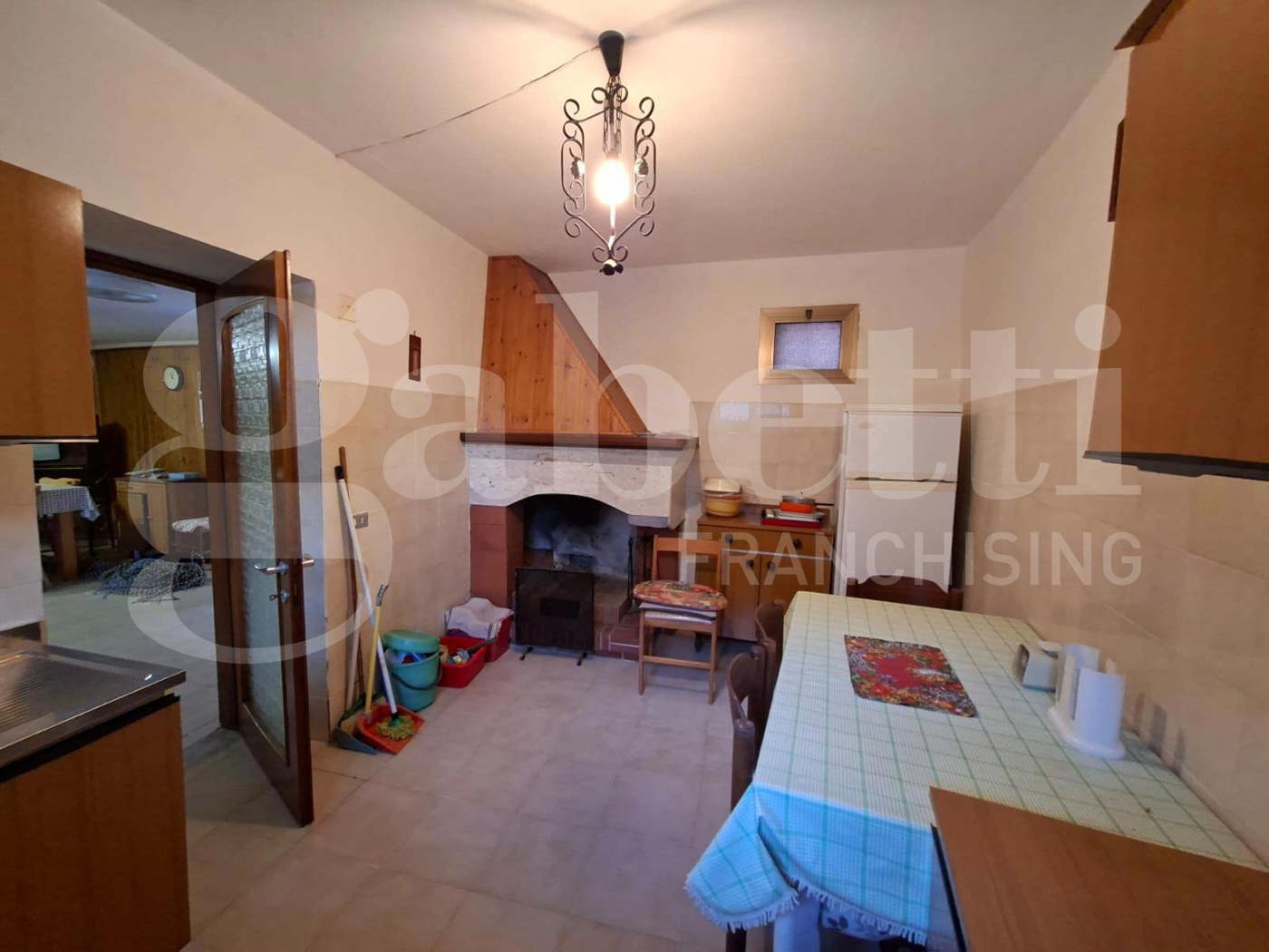 Casa indipendente con giardino a Teano