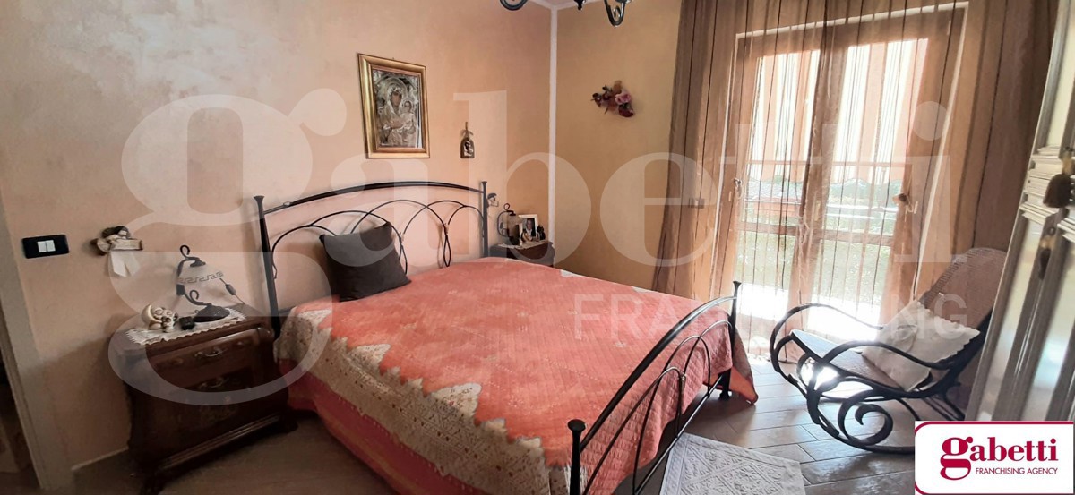 Villa con giardino a Teano