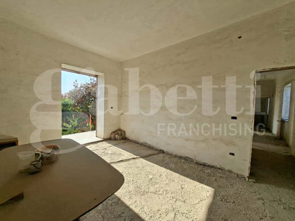 Casa indipendente con giardino a Capua