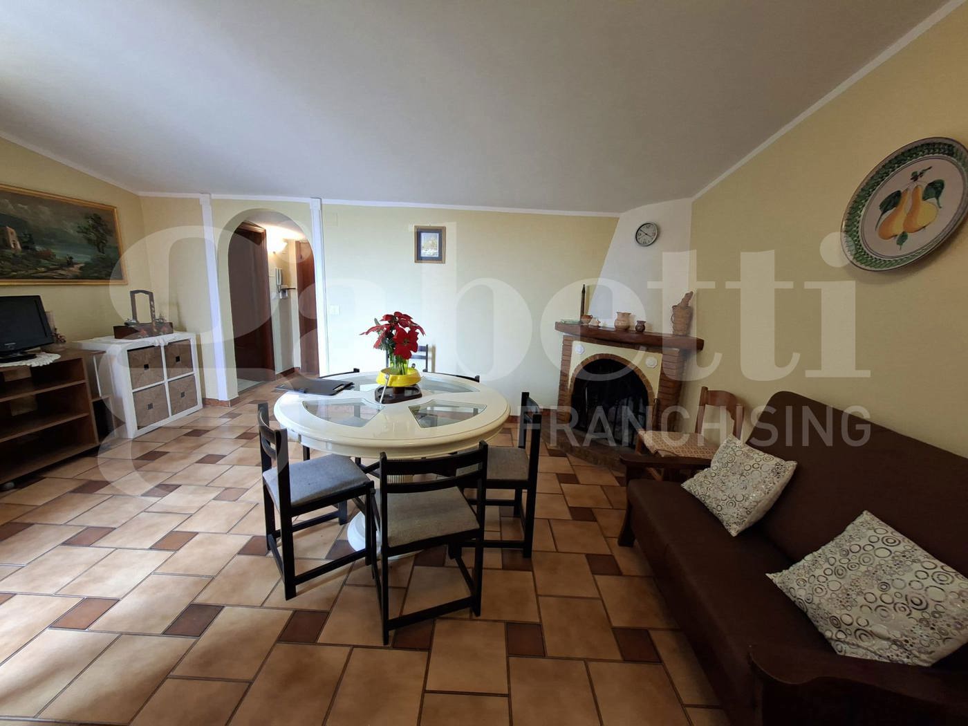 Casa indipendente con giardino a Marzano Appio