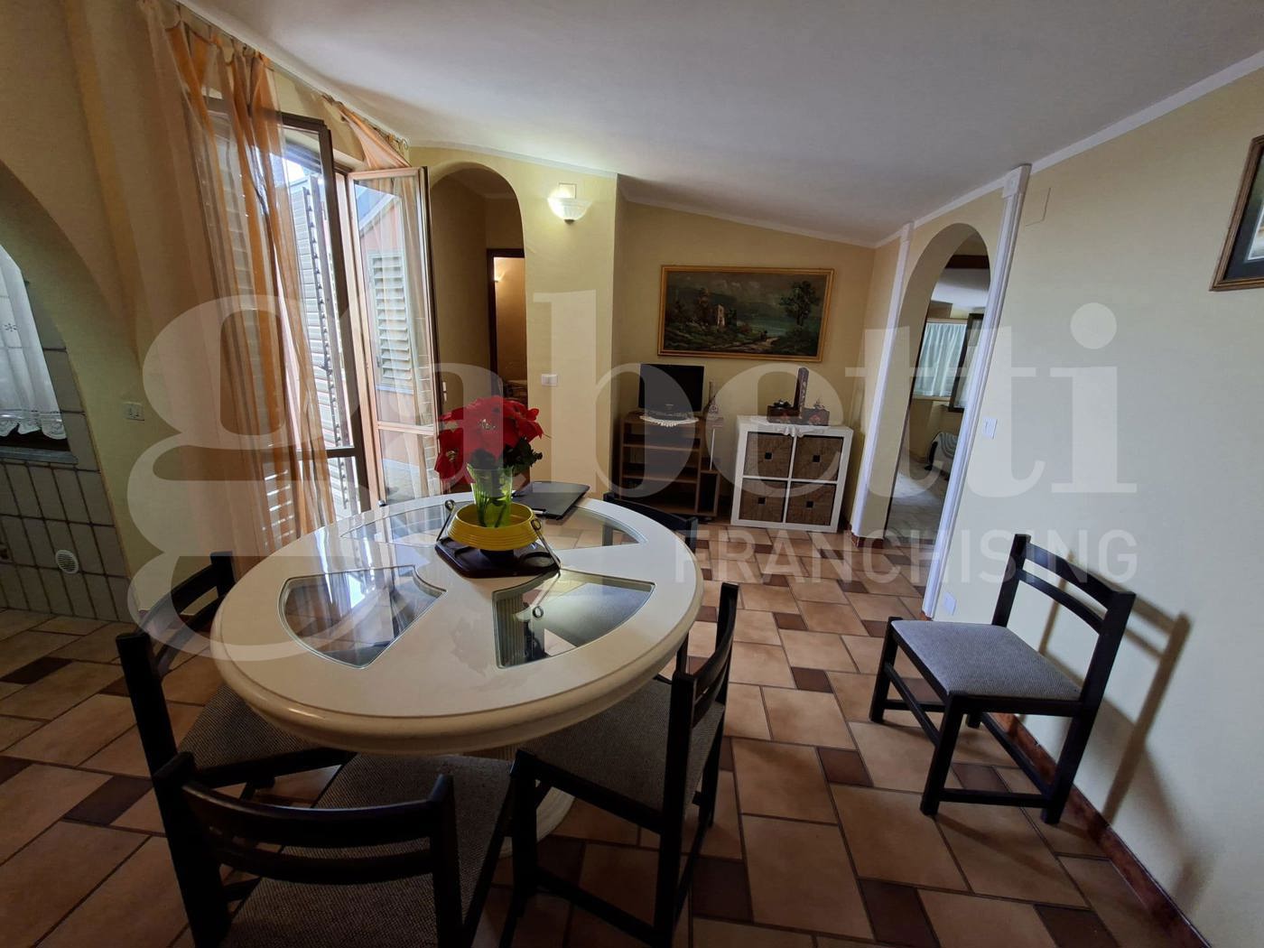 Casa indipendente con giardino a Marzano Appio