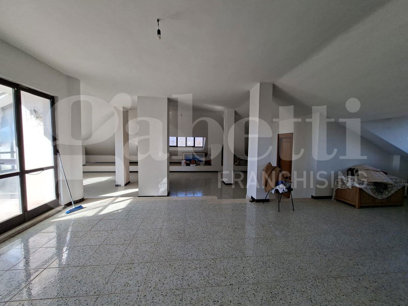 Quadrilocale in vendita a Teano