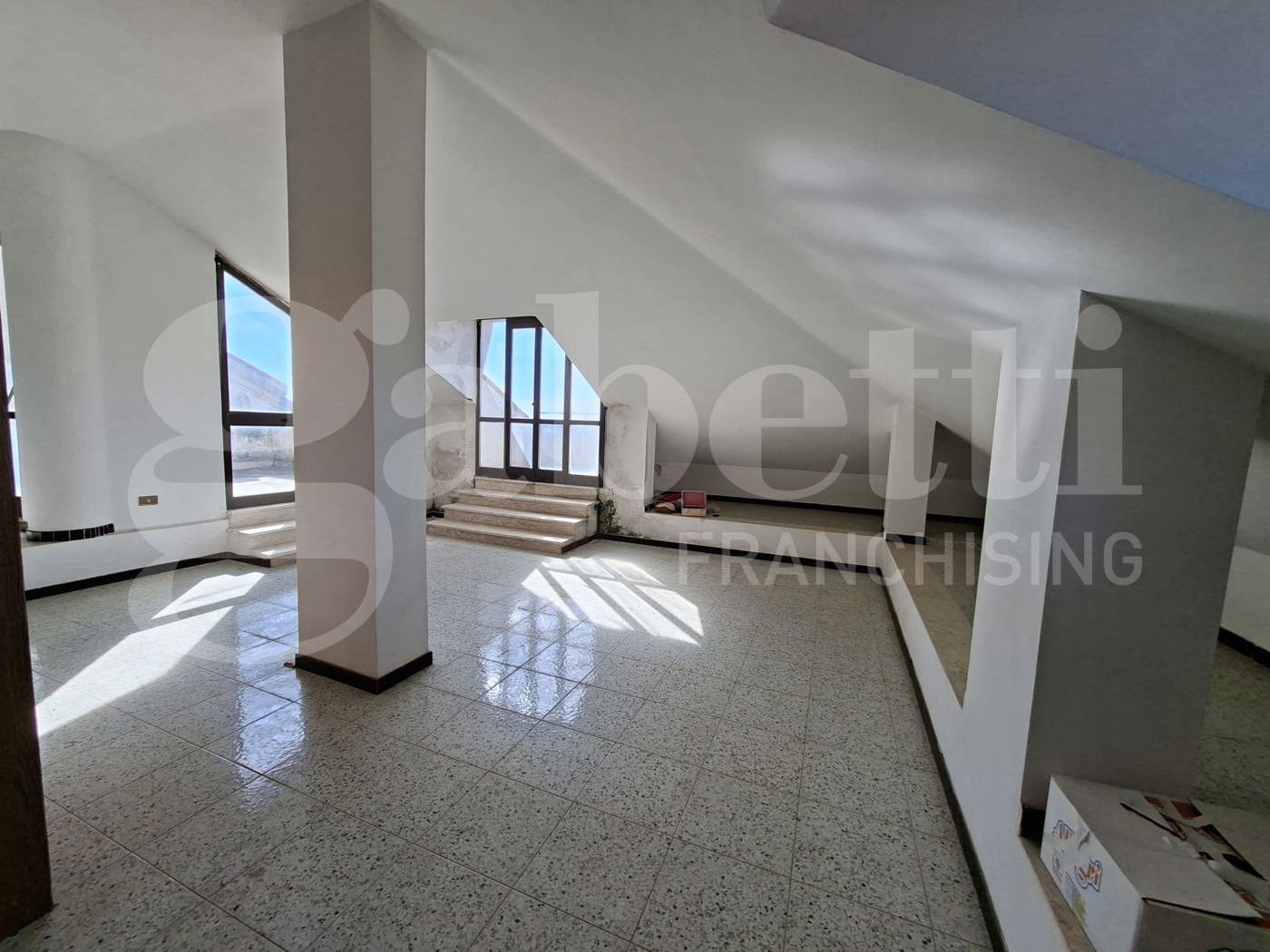 Quadrilocale in vendita a Teano