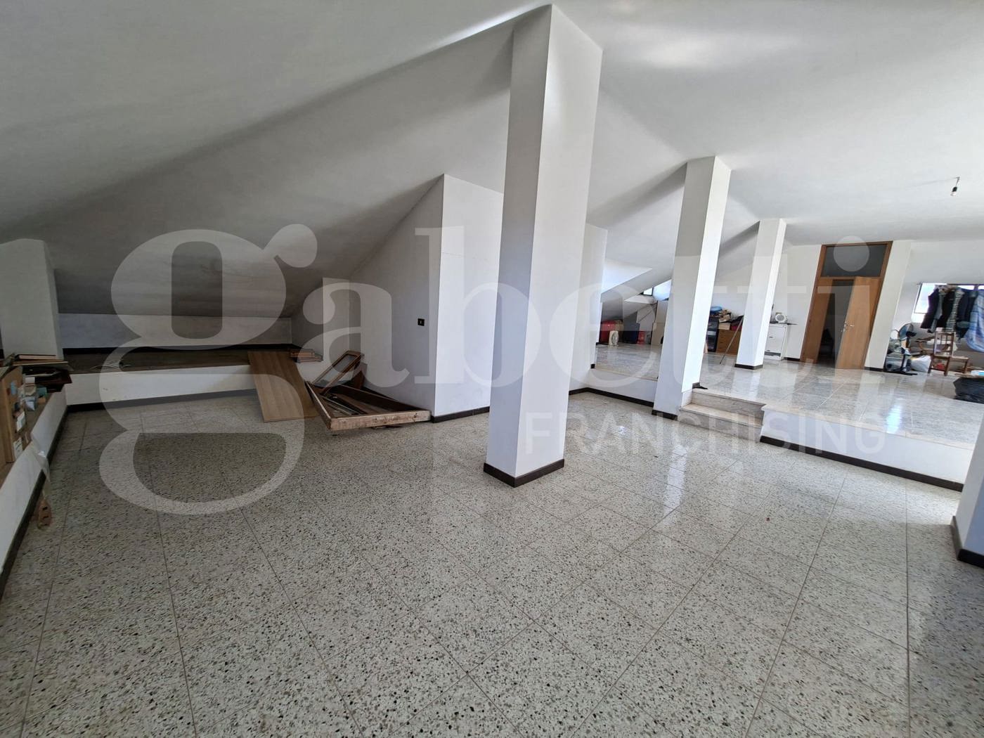 Quadrilocale in vendita a Teano