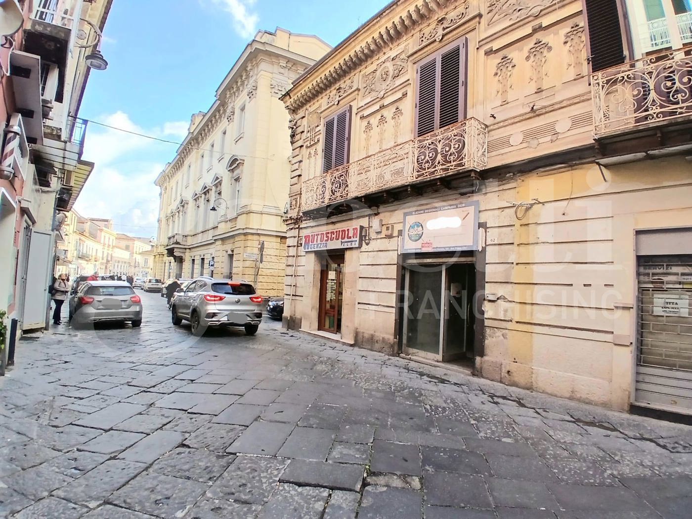 Negozio in affitto a Santa Maria Capua Vetere