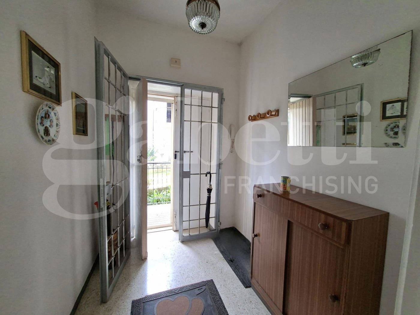 Casa indipendente con giardino a Teano