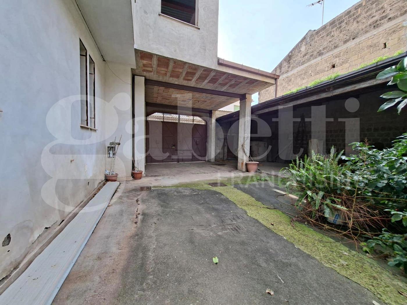 Casa indipendente con box doppio a Santa Maria Capua Vetere