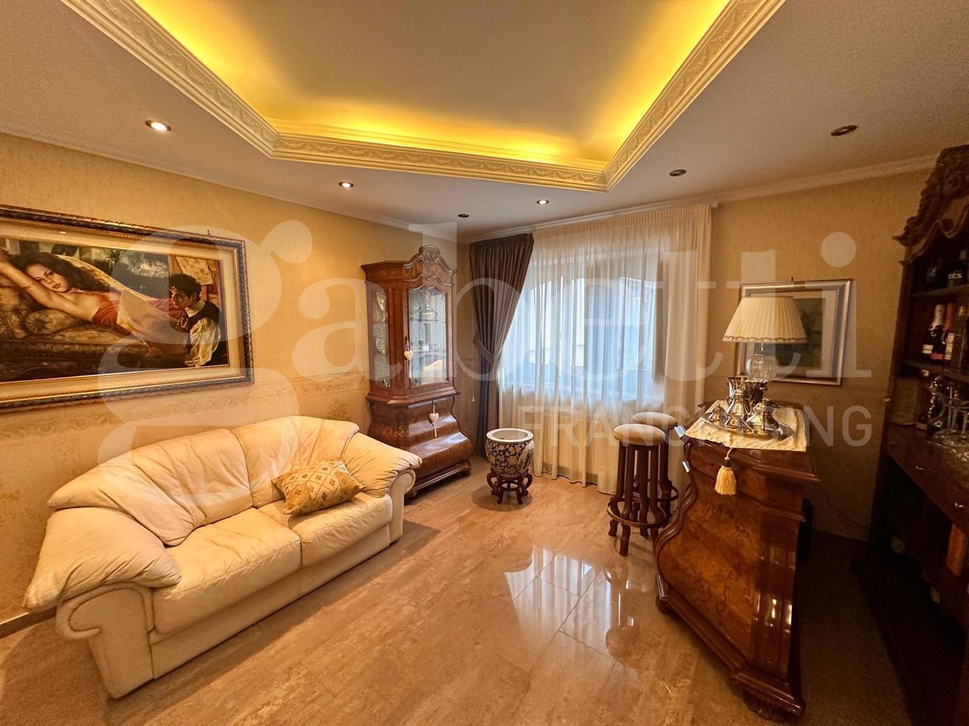 Villa con giardino a Castel Morrone