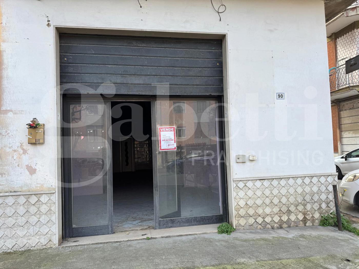 Negozio in vendita a San Prisco