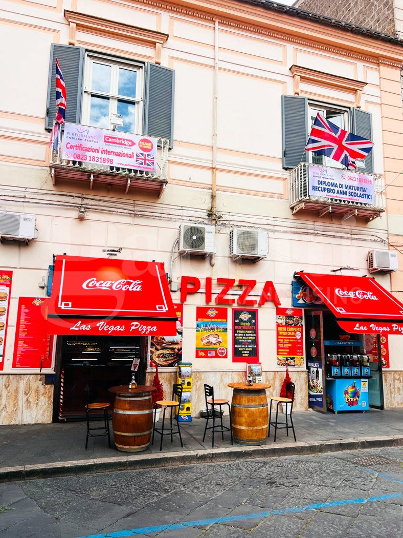 Attivit� commerciale Ristorante e pizzeria in vendita a Santa Maria Capua Vetere