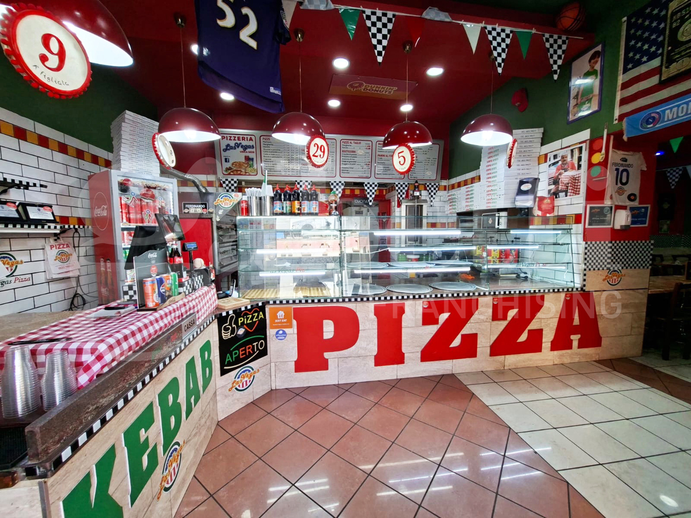 Attivit� commerciale Ristorante e pizzeria in vendita a Santa Maria Capua Vetere
