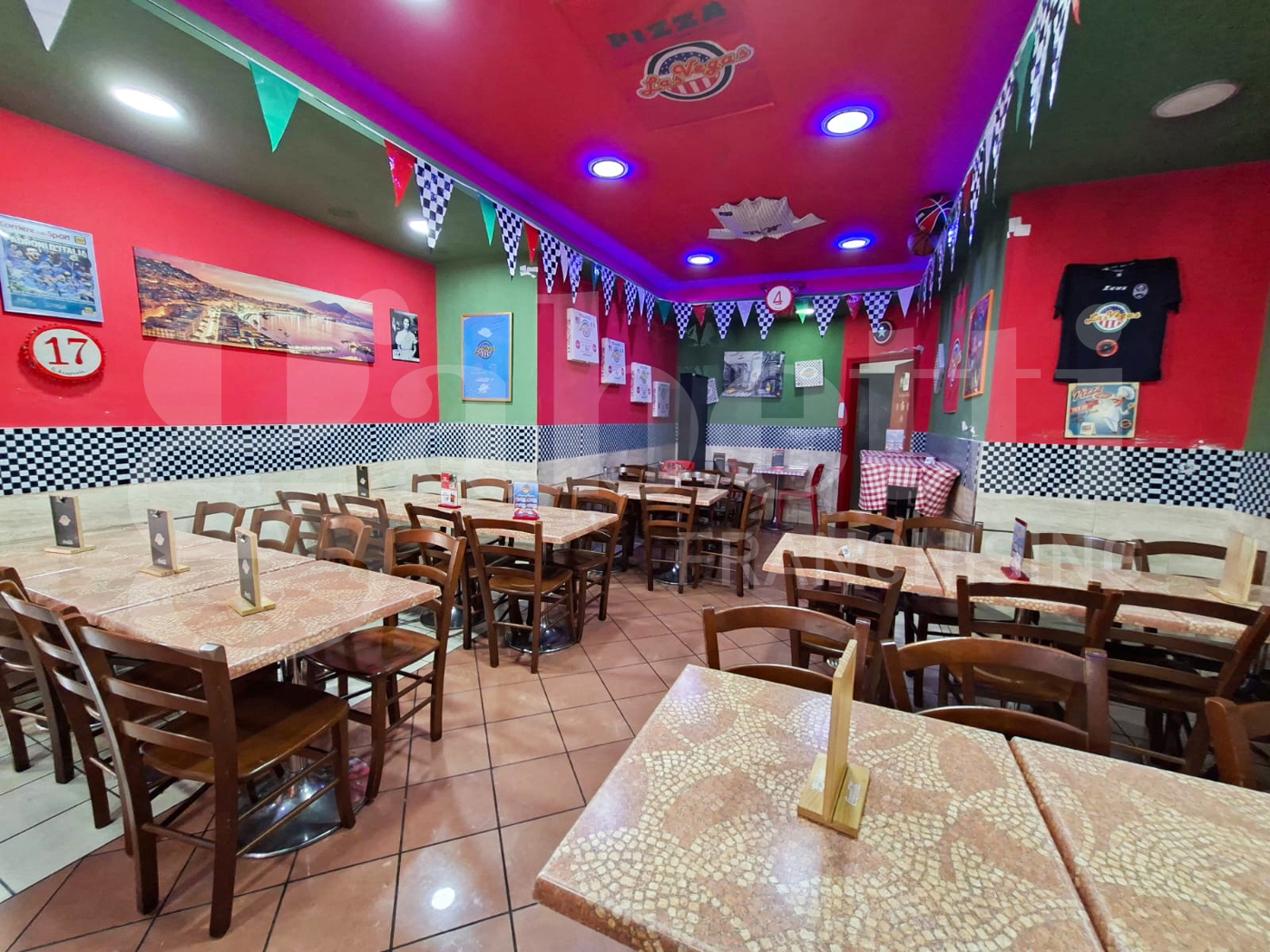 Attivit� commerciale Ristorante e pizzeria in vendita a Santa Maria Capua Vetere