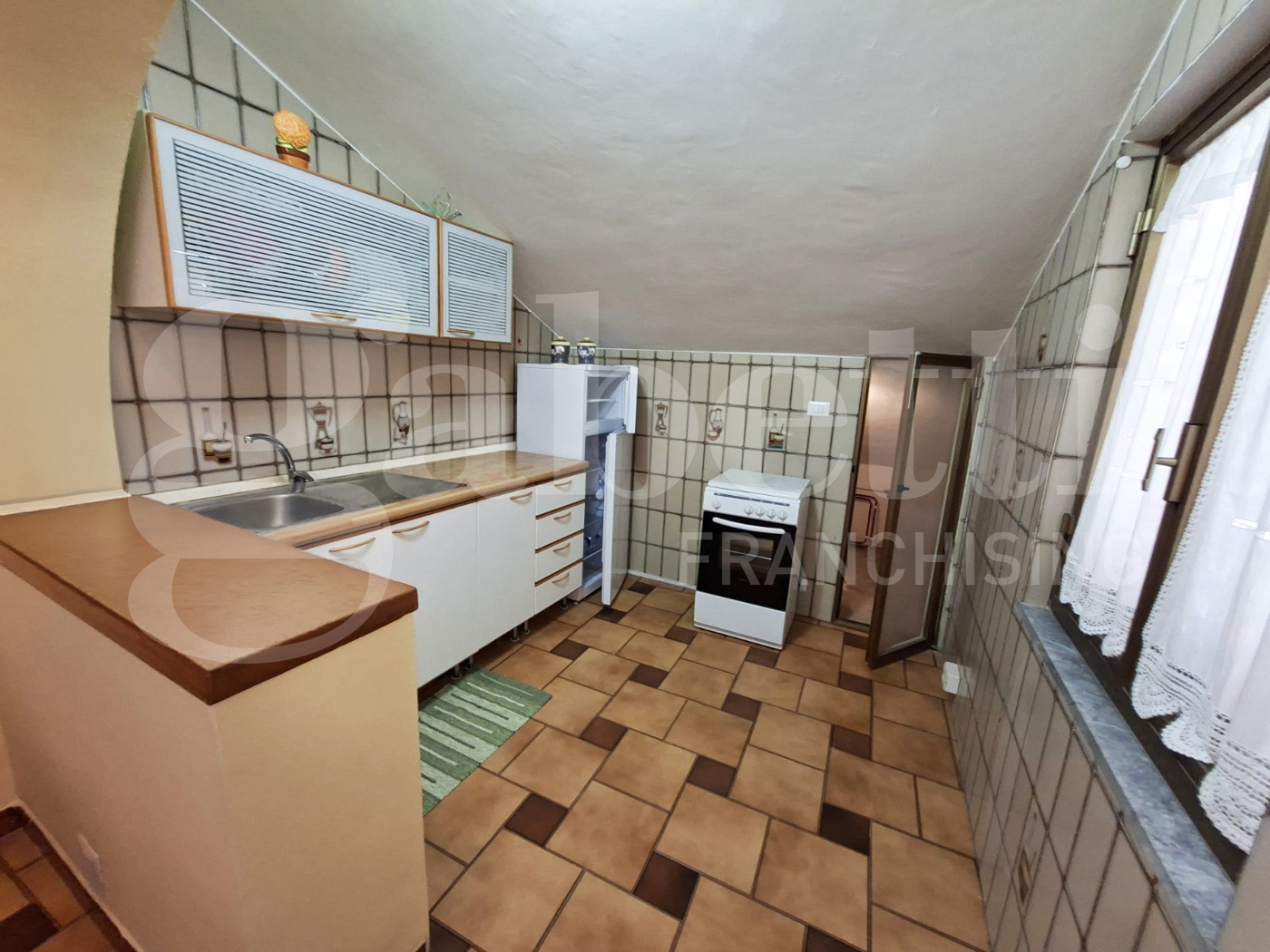 Casa indipendente con giardino a Marzano Appio