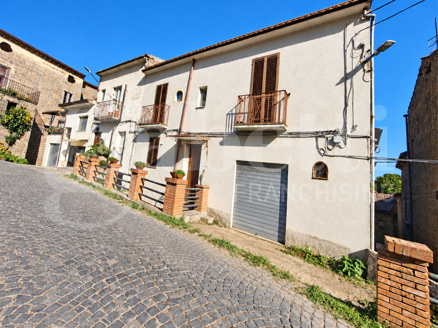 Casa indipendente con giardino a Teano