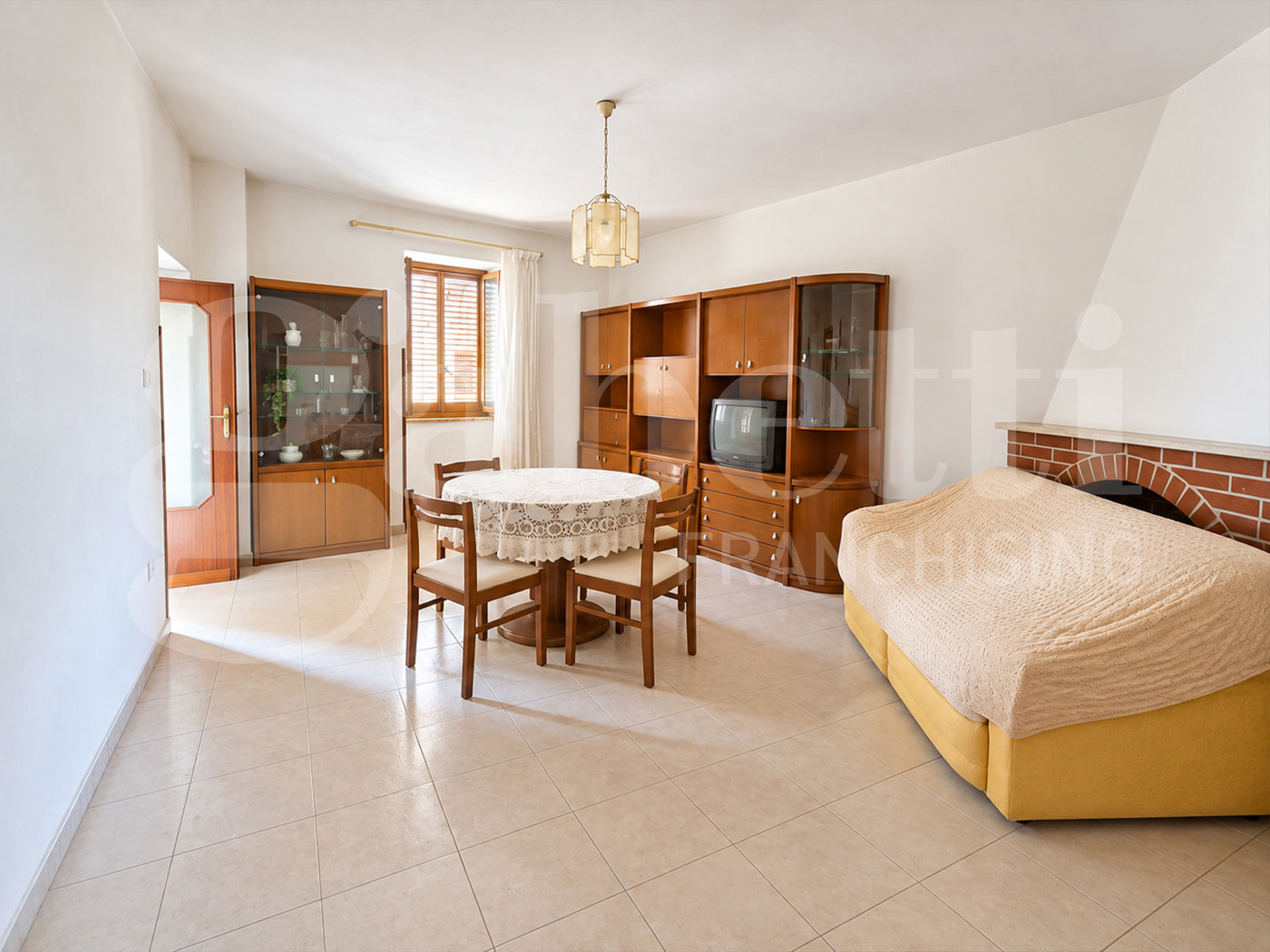 Casa indipendente con giardino a Teano