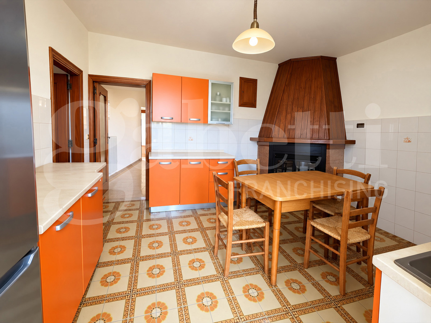Casa indipendente con giardino a Teano