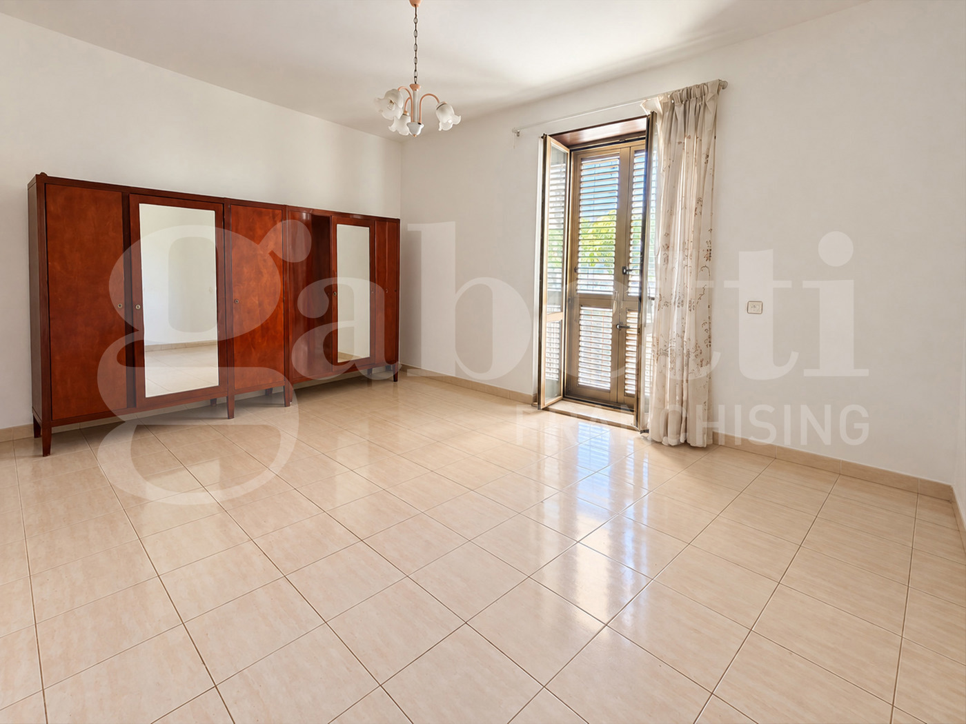 Casa indipendente con giardino a Teano