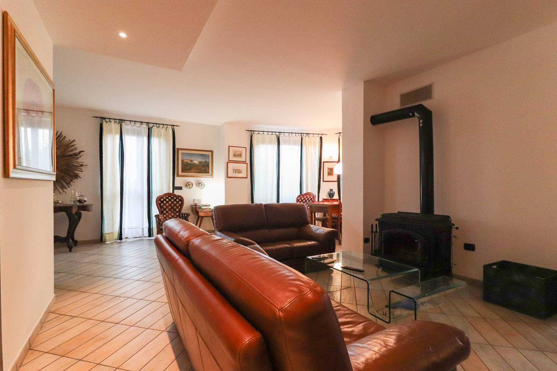 Villa bifamiliare in vendita a Fossano