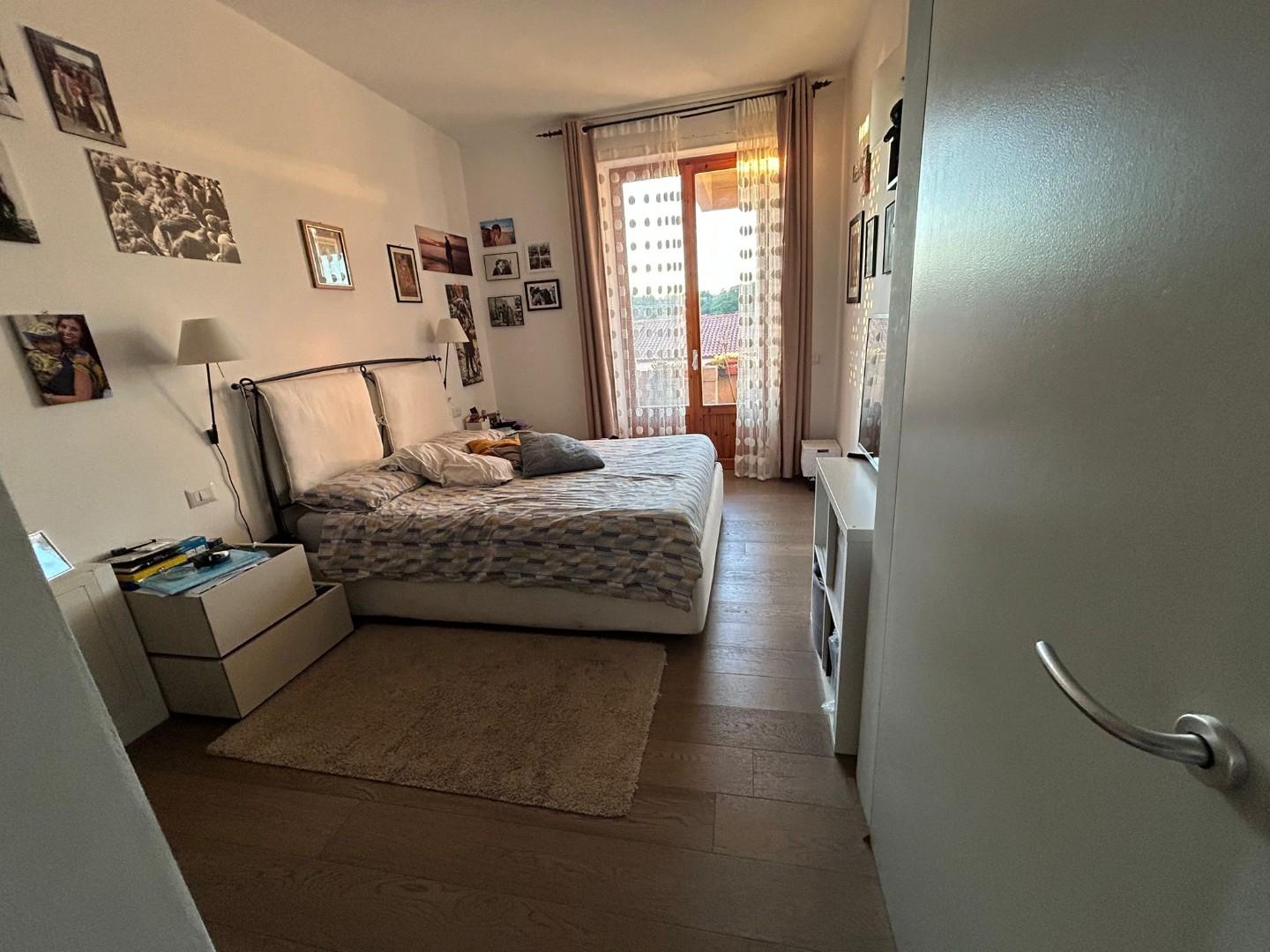 Appartamento con terrazzi, Siena acquacalda